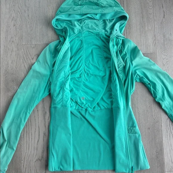 Lululemon Full Zip Dance Studio Jacket Light Green Hooded Size 8 - Picture 2 of 6